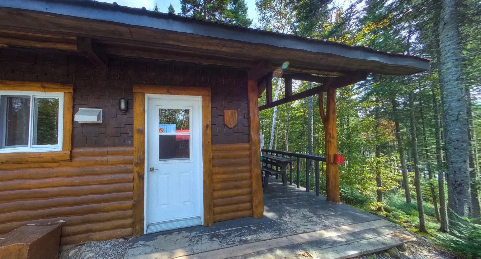 Cabin MINI CHALET - OASIS — Pourvoirie Saint-Zénon – Pourvoirie Saint-Zénon