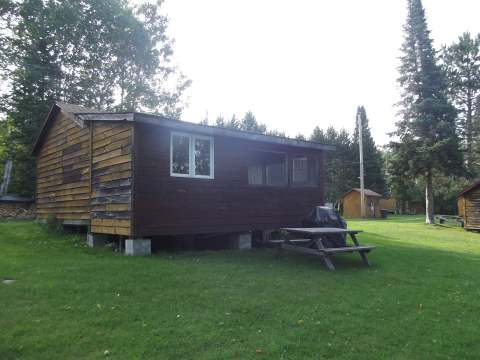 CHALET 7 – Pourvoirie Tawanipi