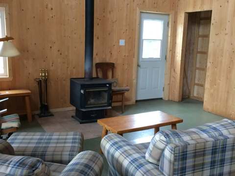 GUILLAUME CHALET – Pourvoirie Waban-Aki
