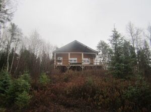 LE BALBUZARD CABIN – Pourvoirie Waban-Aki
