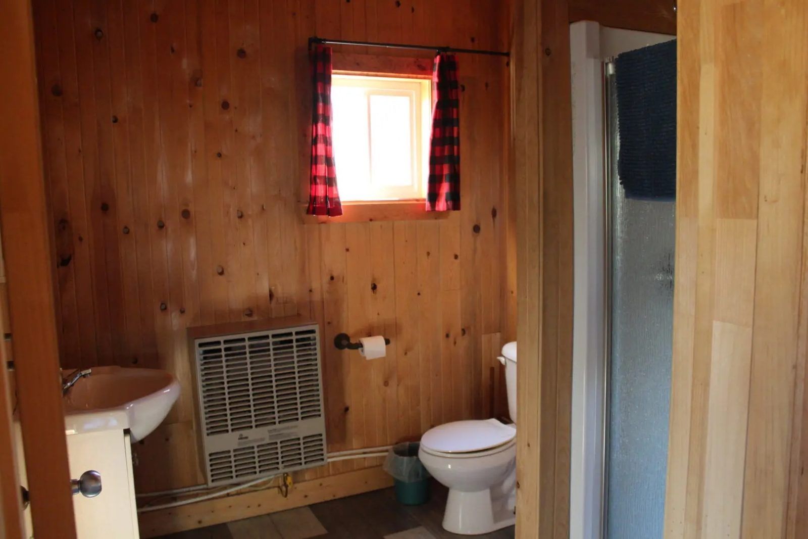 MERÈDE CABIN 2 – Pourvoirie Waban-Aki