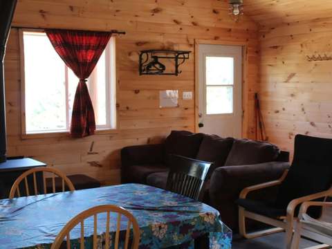 CHALET PEKAN – Pourvoirie Waban-Aki