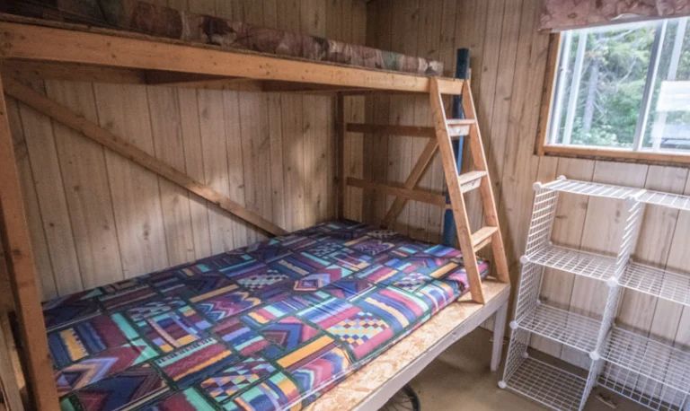 Cabin CAMPS JULIEN — Pourvoirie WetetNagami Inc. – Pourvoirie WetetNagami Inc.