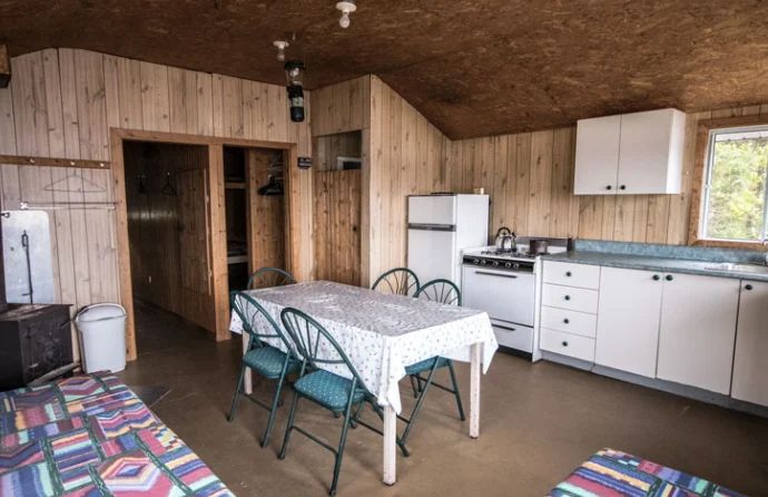 Cabin CAMPS ROSALIE — Pourvoirie WetetNagami Inc. – Pourvoirie WetetNagami Inc.