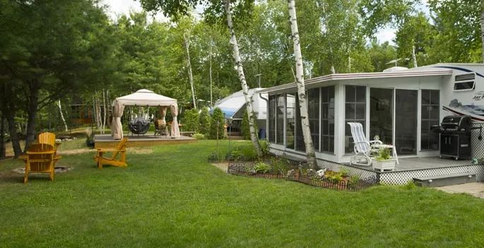 Seasonal campsite with services – Seasonal campsite with services