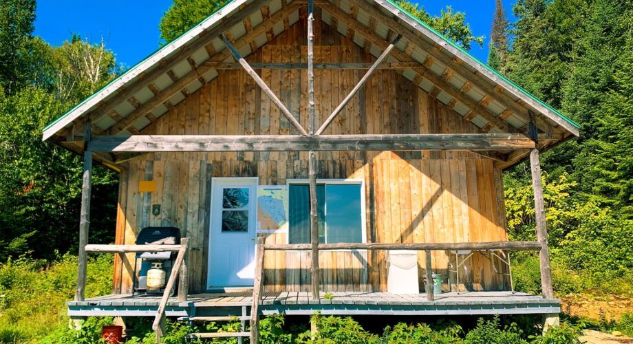 L'OURS CABIN — Vent de la Savane – Vent de la Savane