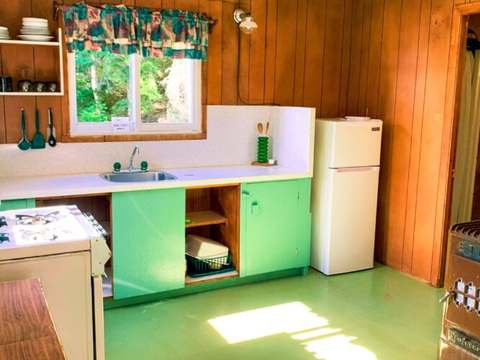LES HIRONDELLES CABIN – Vent de la Savane