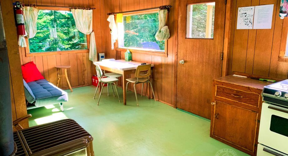 LES HIRONDELLES CABIN – Vent de la Savane