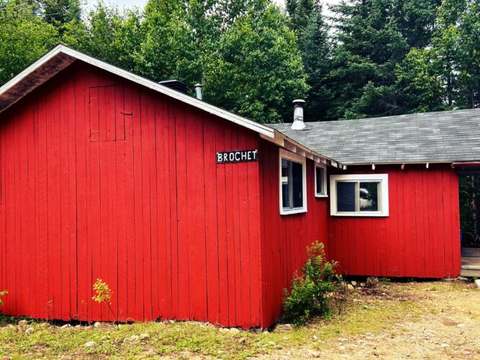 CHALET LE BROCHET – Vent de la Savane