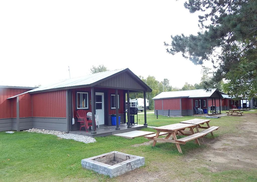 Chalet 2 — Pavillon Arc-en-Ciel – Pavillon Arc-en-Ciel