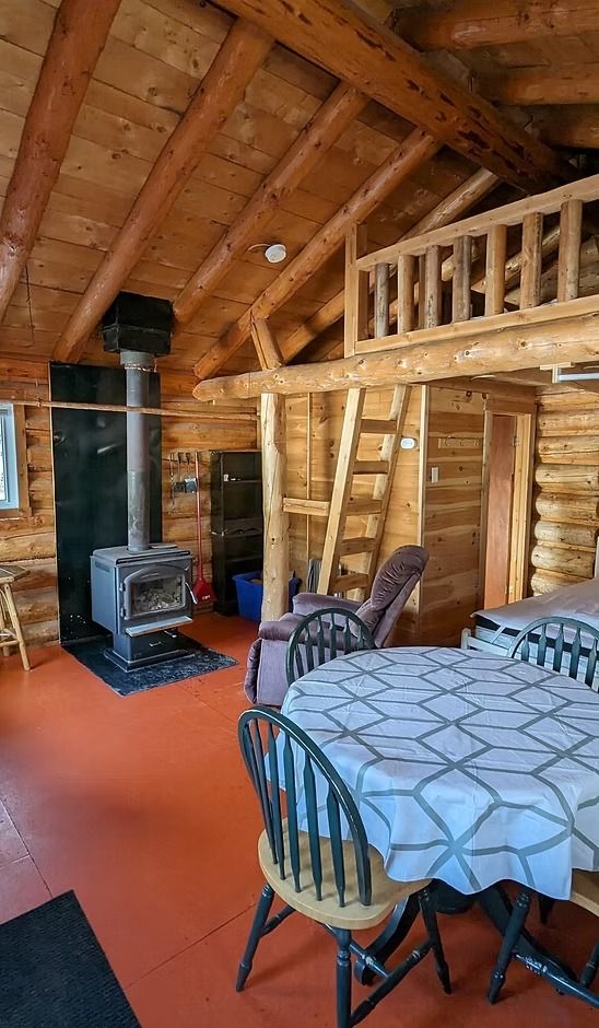 CHALET 2 — Domaine Sylva Outfitter – Domaine Sylva Outfitter