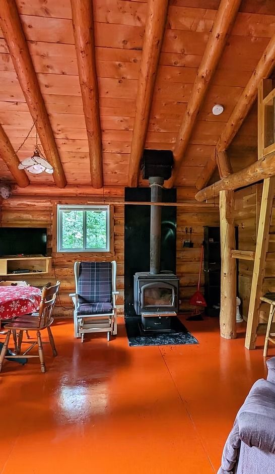 CHALET 2 — Domaine Sylva Outfitter – Domaine Sylva Outfitter