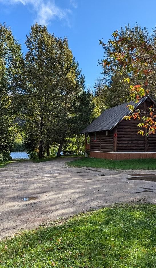 CHALET 2 — Domaine Sylva Outfitter – Domaine Sylva Outfitter