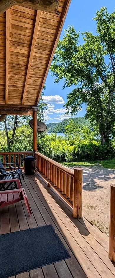 CHALET 8 — Domaine Sylva Outfitter – Domaine Sylva Outfitter