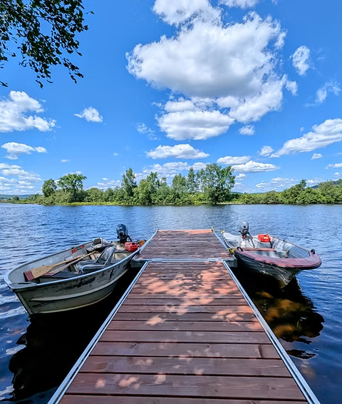 Souvenir photo at Domaine Sylva Outfitter, Mauricie, Quebec — photo 2