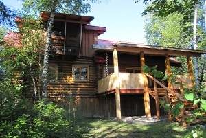 Chalet Big Log – Abram Lake Park