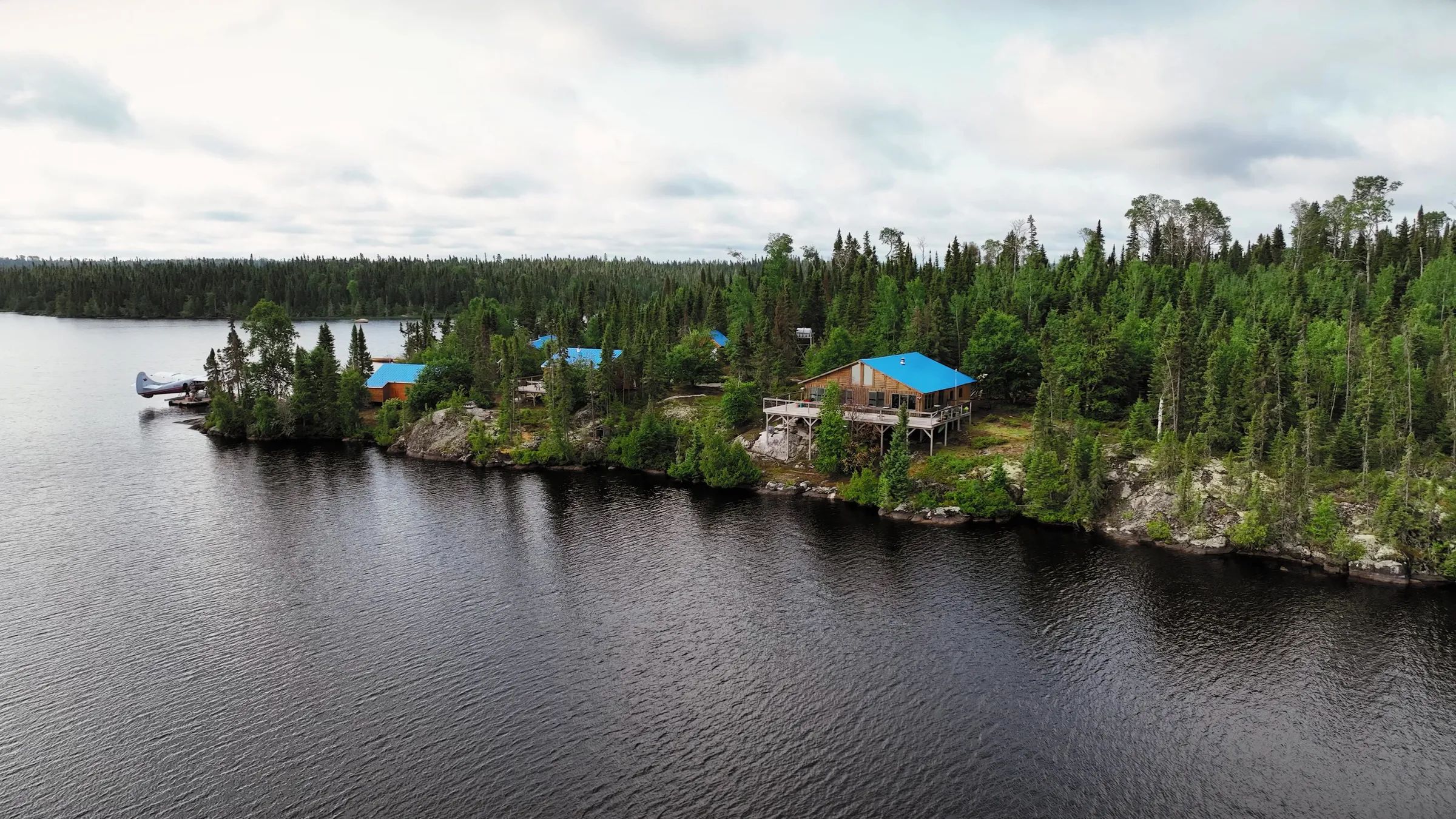 Auberge avec service complet — Brace Lake Outfitters – Brace Lake Outfitters