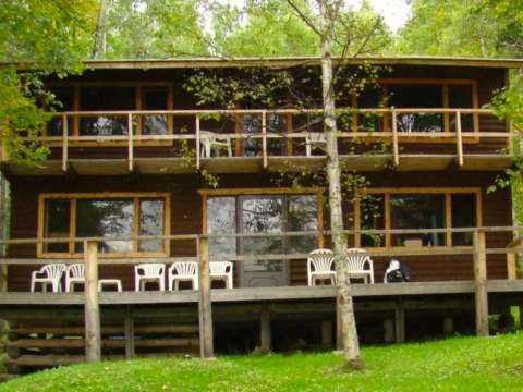 Big Cabin – Eagle Falls Lodge
