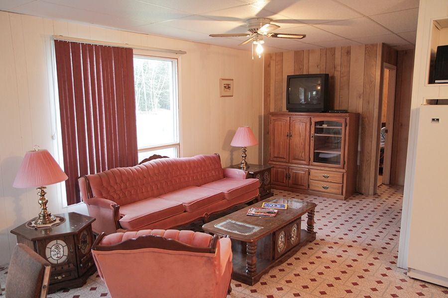 Cabin The Main Lodge — Hillsport Hillton Hunting & Fishing Resort – Hillsport Hillton Hunting & Fishing Resort