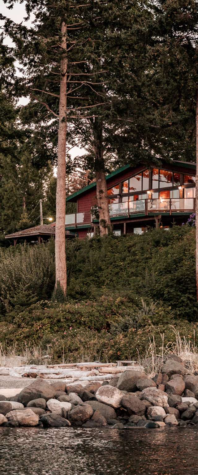 Photo of Dolphins Resort in Vancouver Island, BC