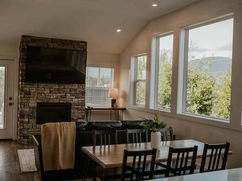 Hillside View – Hillside View