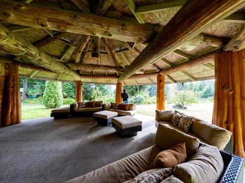 Yellow Cedar Lodge – Nicholas Dean Lodge