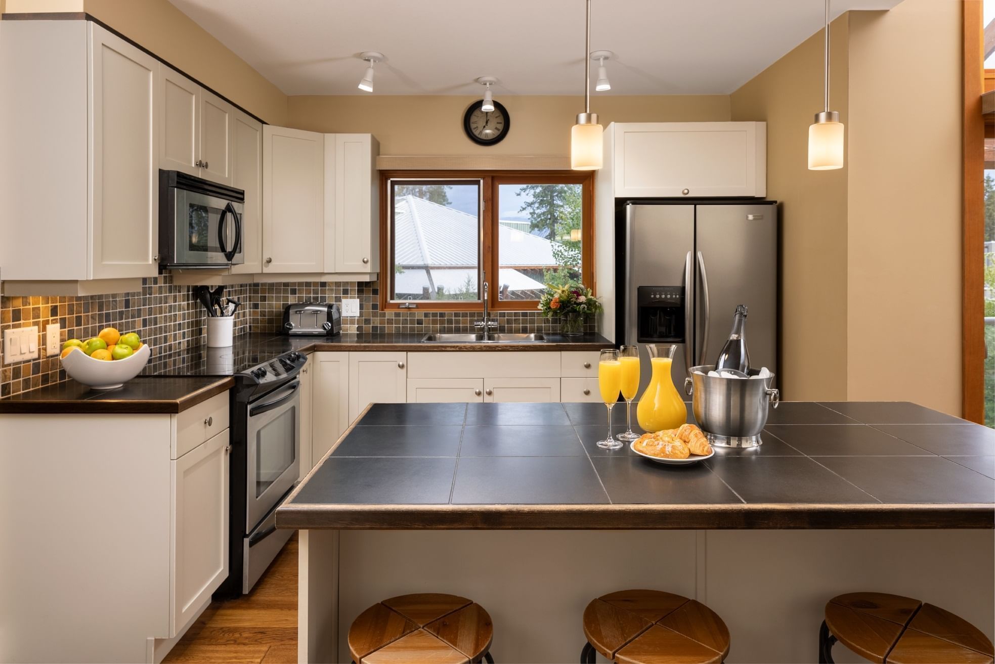 Two Bedroom Trout Lake Townhome – Two Bedroom Trout Lake Townhome