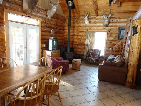 Hunter’s Cabin – Anchor D Guiding & Outfitting Ltd.