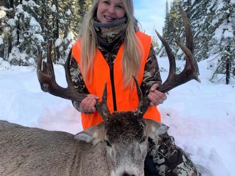 Le Lodge – Buckskin Adventures