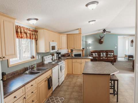 Chalet Corbett Creek – Corbett Creek Outfitters