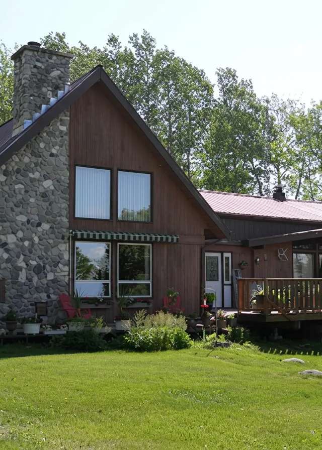 Photo of Davis Point Lodge & Outfitting in Interlake, MB