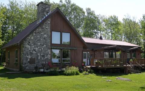 Photo de Davis Point Lodge & Outfitting dans les Entre-les-Lacs, Mb