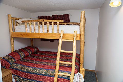 Chalet Le Loft — Evergreen Resort – Evergreen Resort