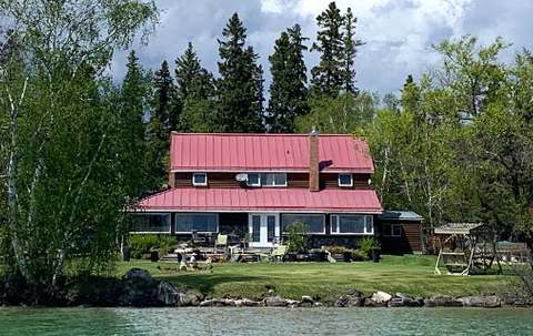 Photo of Evergreen Resort in Northern Manitoba, MB