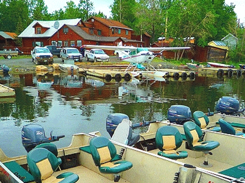 Healey's God's Lake Narrows Lodge – Gods Lake Haven