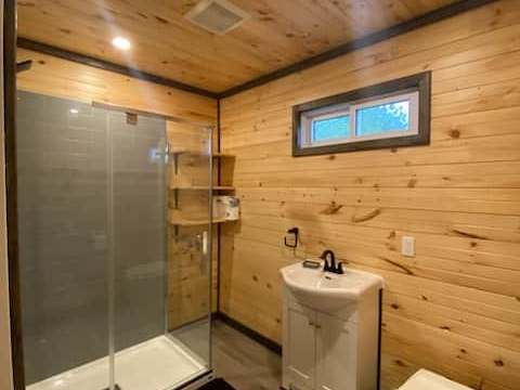 Chalet Adventure Basecamp – Pourvoirie du Lac Forant