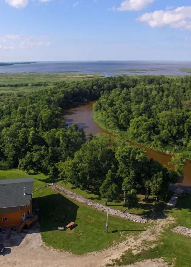 Photo de Riverside Lodge dans les Parkland, Mb