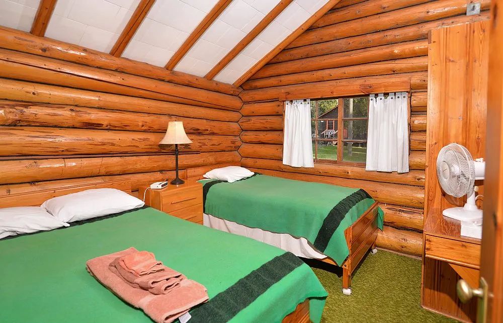 Chalet 10 — Manotak Lodge – Manotak Lodge