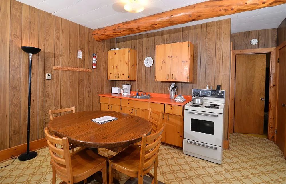 Cabin 1a — Manotak Lodge – Manotak Lodge