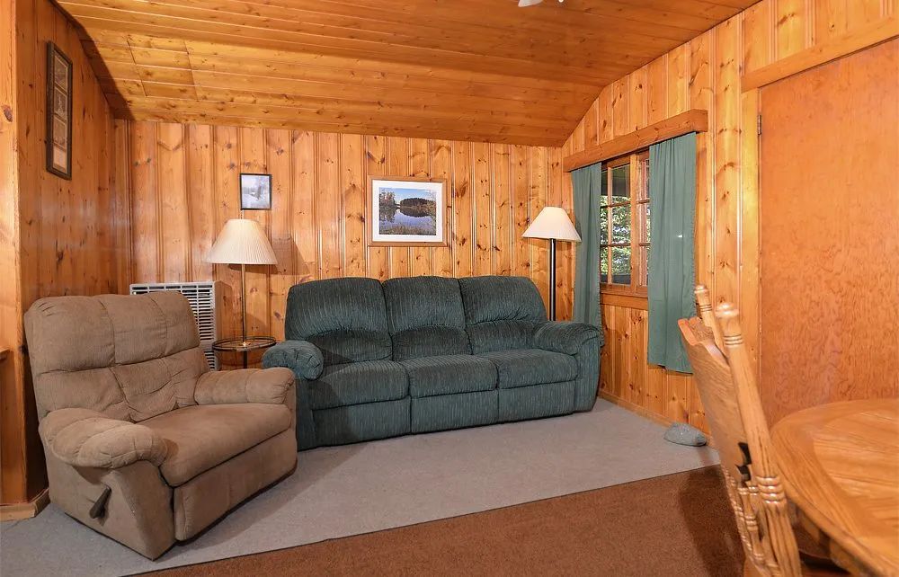 Cabin 3 — Manotak Lodge – Manotak Lodge