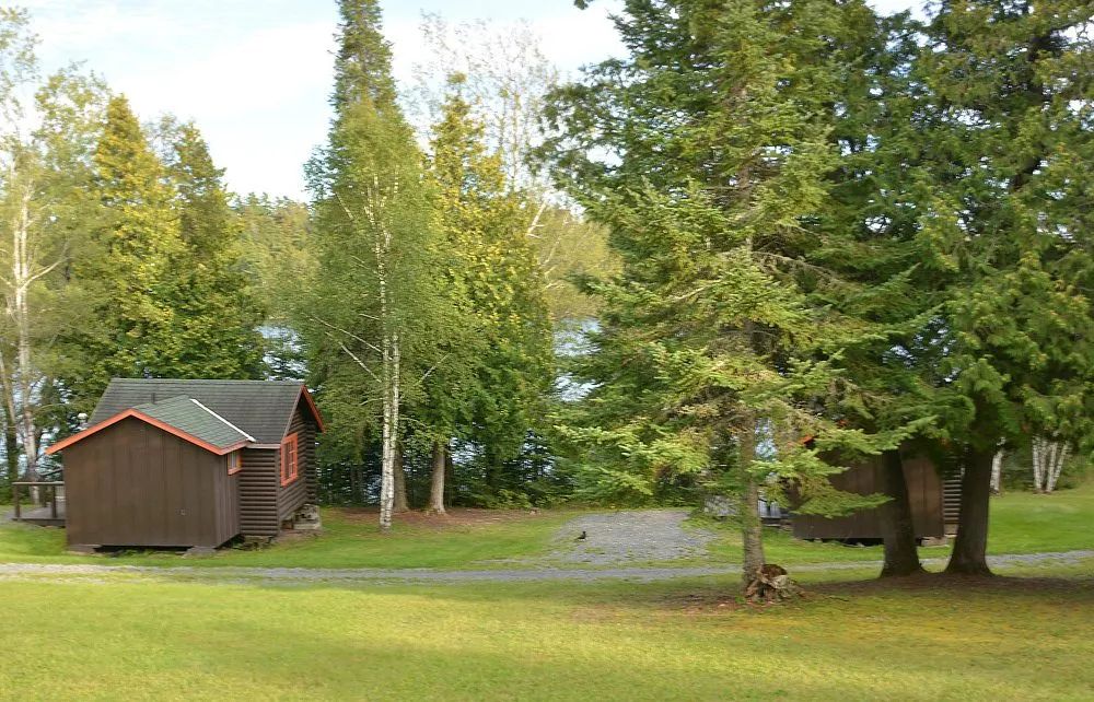 Cabin 4 — Manotak Lodge – Manotak Lodge