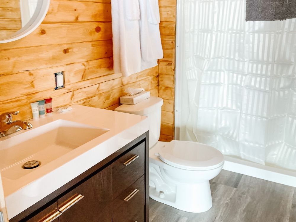 Auberge Maynard Lake Lodge — Maynard Lake Lodge – Maynard Lake Lodge