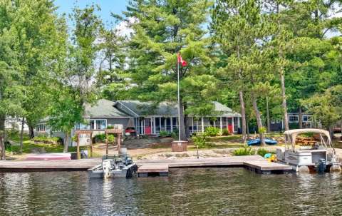 Photo de Memquisit Lodge Limited au Lac Nipissing, On