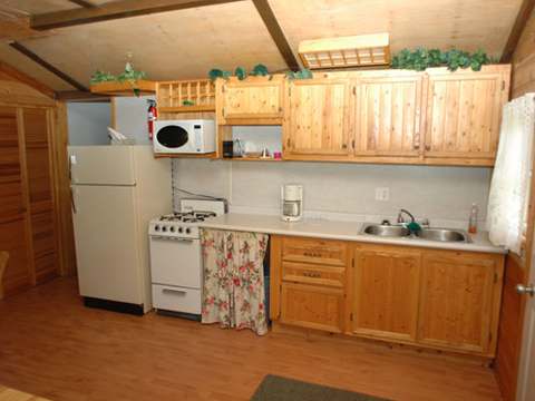 Canada Jay Cottage – Stanley’s Resort