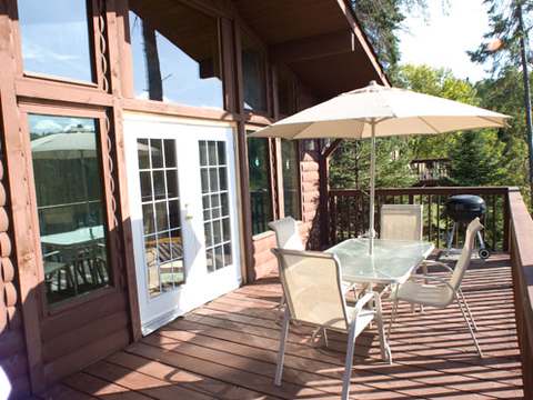 King Fisher Cottage – Stanley’s Resort