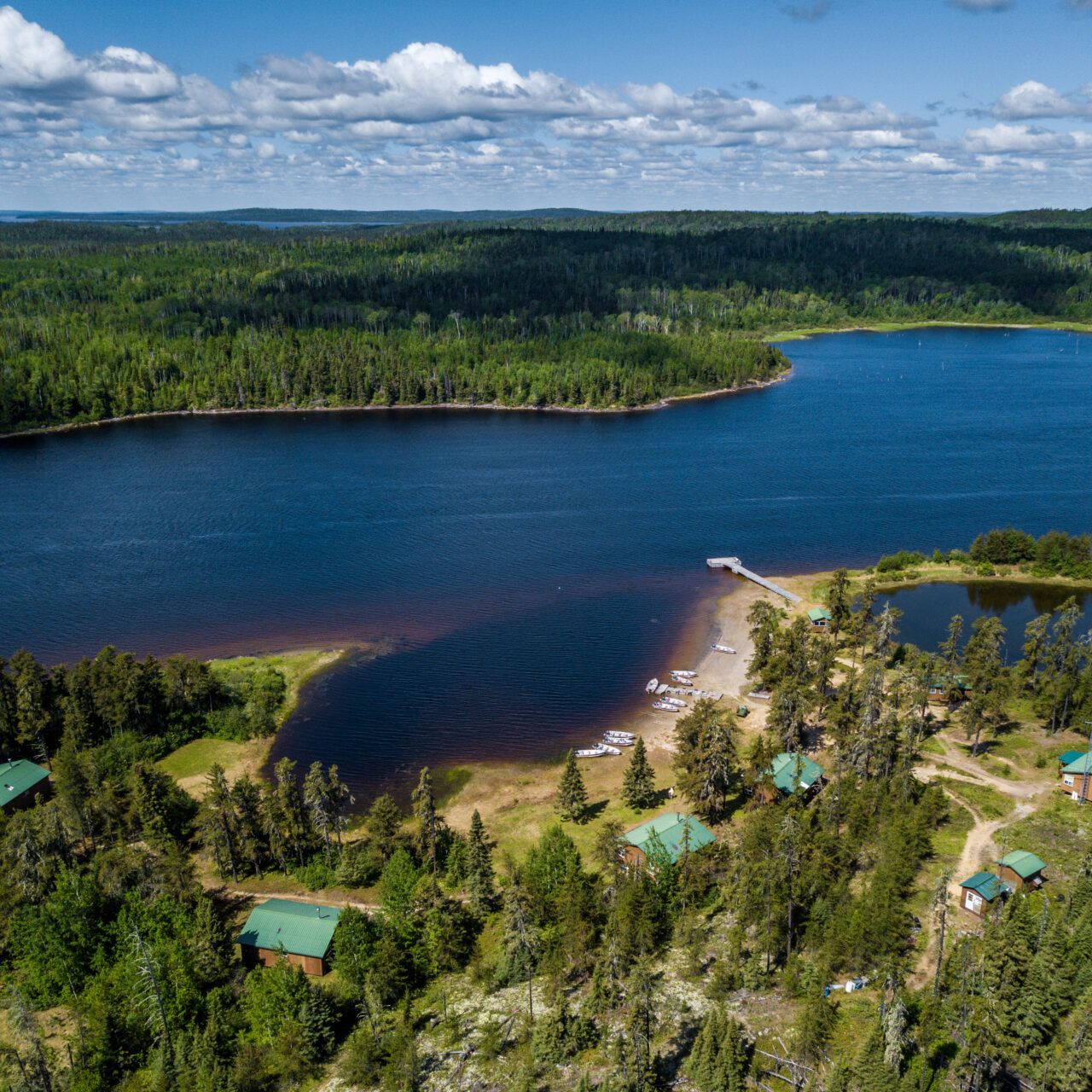 Forfaits de pêche à la truite mouchetée — Wilderness North – Wilderness North