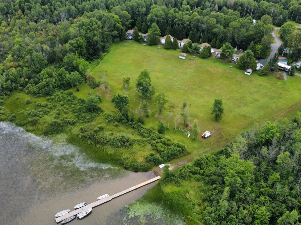 Photo de Staying by the Lakeside Cottages dans la Région d'Algoma, On