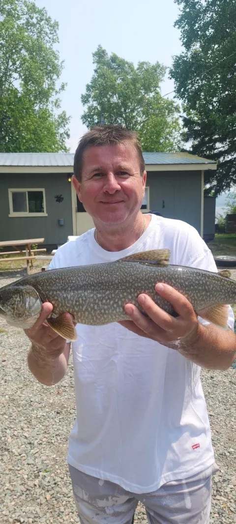 Fishing Brook trout at Hidden River Lodge, Algoma Country, Ontario — photo 3