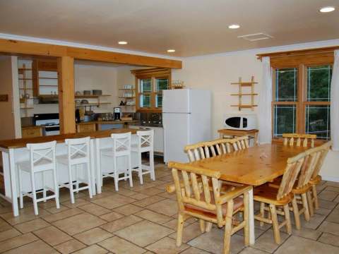 The Bayview – Laurentian Lodge