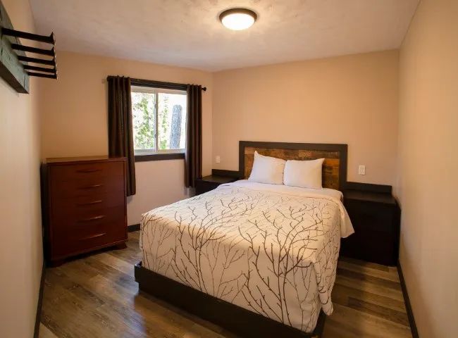 Lodge 1 Bedroom Suite #36 — Temagami Shores Inn and Resort – Temagami Shores Inn and Resort